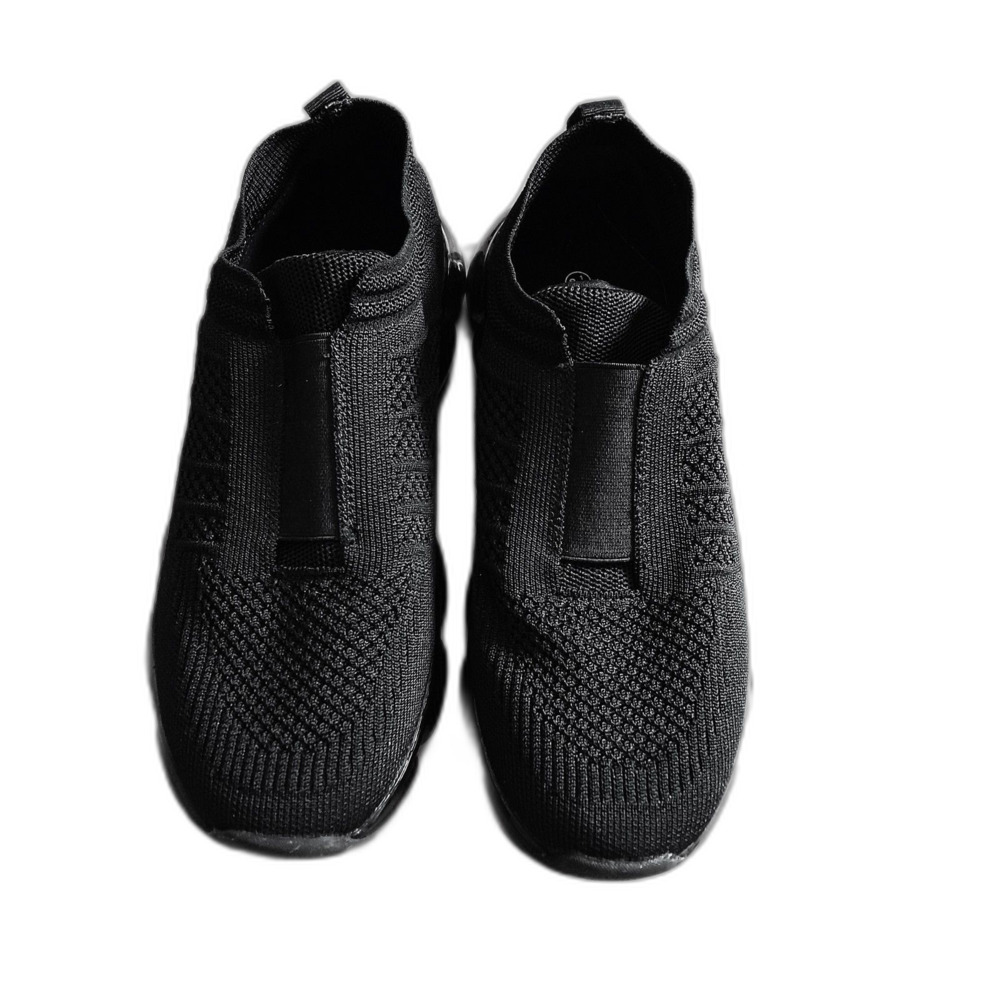 La Sheelah Women’s Size 8.5 Black Knit Mesh Running Slip-on Athletic Sneakers